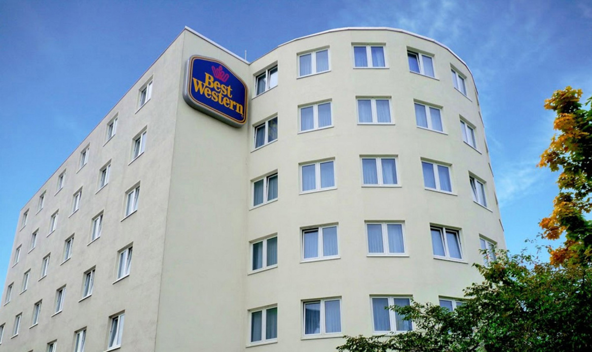 Außenansicht des Plazahotels